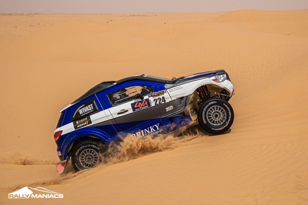 Brinky Rallysport voortvarend door duinenproef in Fenix Rally
